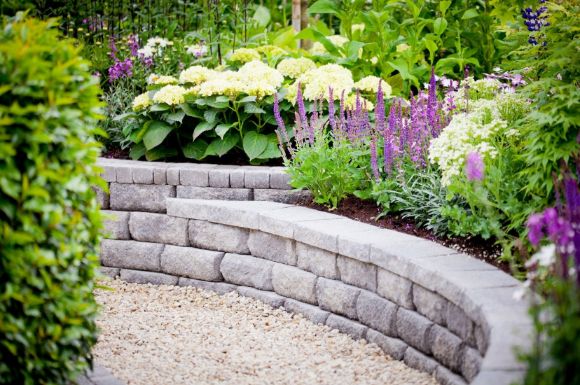 local landscaping company also offers patios and pergola design